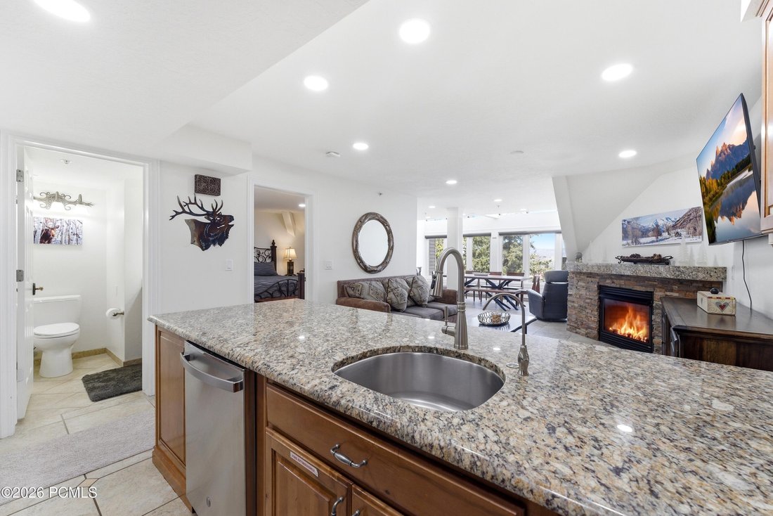 Condo in Park City, Utah, United States 4 - 17870738