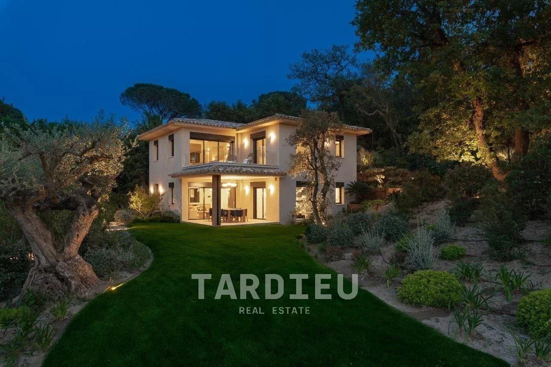 Villa in Zone Ouest Urbaine, Saint-Tropez, France 3 - 15796894