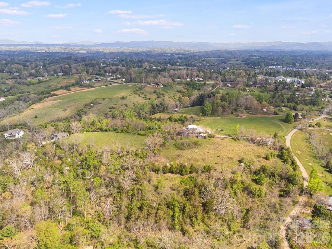 Terrain à Weaverville, Caroline du Nord, États-Unis 1 - 17870944