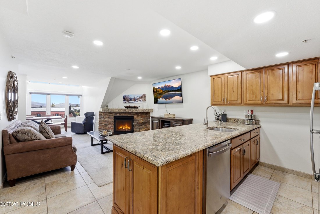 Condo in Park City, Utah, United States 5 - 17870738