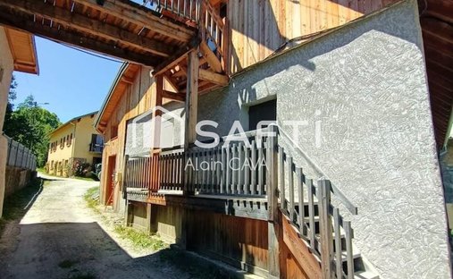 House in La Breole, Ubaye-Serre-Poncon, France 1