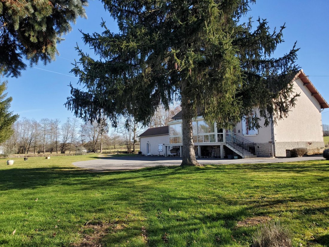 House in Ciry-le-Noble, Bourgogne – Franche-Comté, France 2 - 17871568