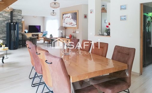 House in Issou, Ile-de-France, France 1