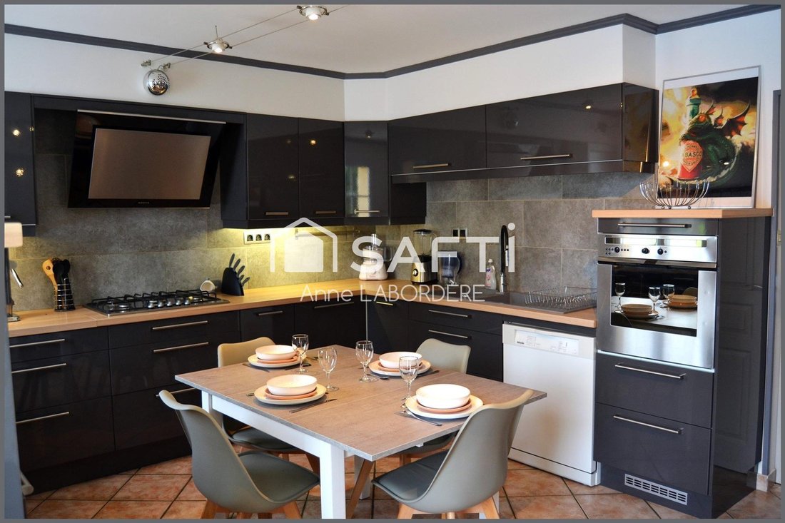 House in Ardillieres, Nouvelle-Aquitaine, France 2 - 17871536