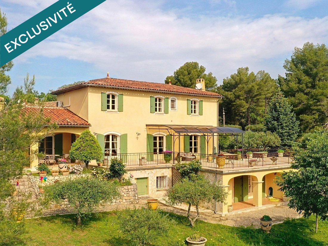 House in Villecroze, Provence-Alpes-Côte d'Azur, France 2 - 16953173