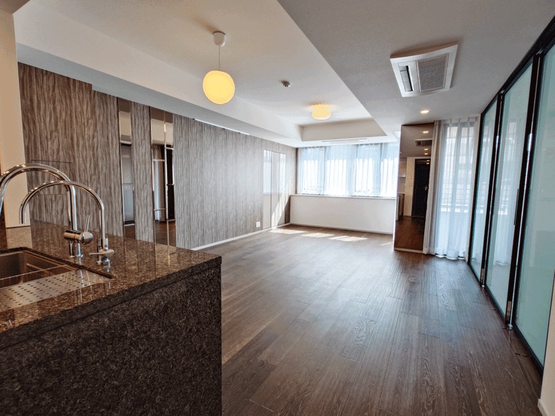 Condo in Shibuya City, Tokyo, Japan 2 - 17870811