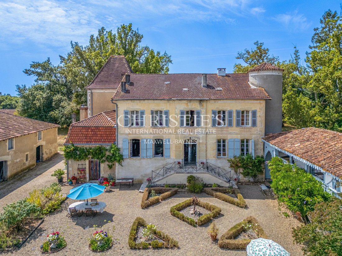 Estate in Hagetmau, Nouvelle-Aquitaine, France 3 - 17862921