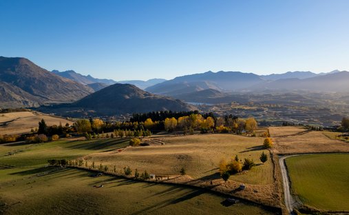 Land in Queenstown, Otago, New Zealand 1
