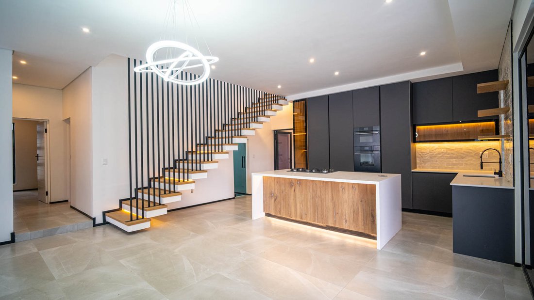 House in Kyalami AH, Gauteng, South Africa 3 - 17871101