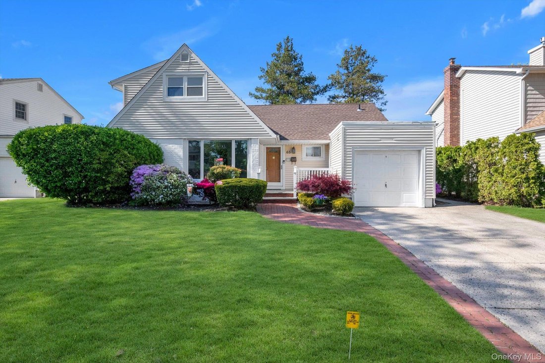 House in New Hyde Park, New York, United States 1 - 17871084