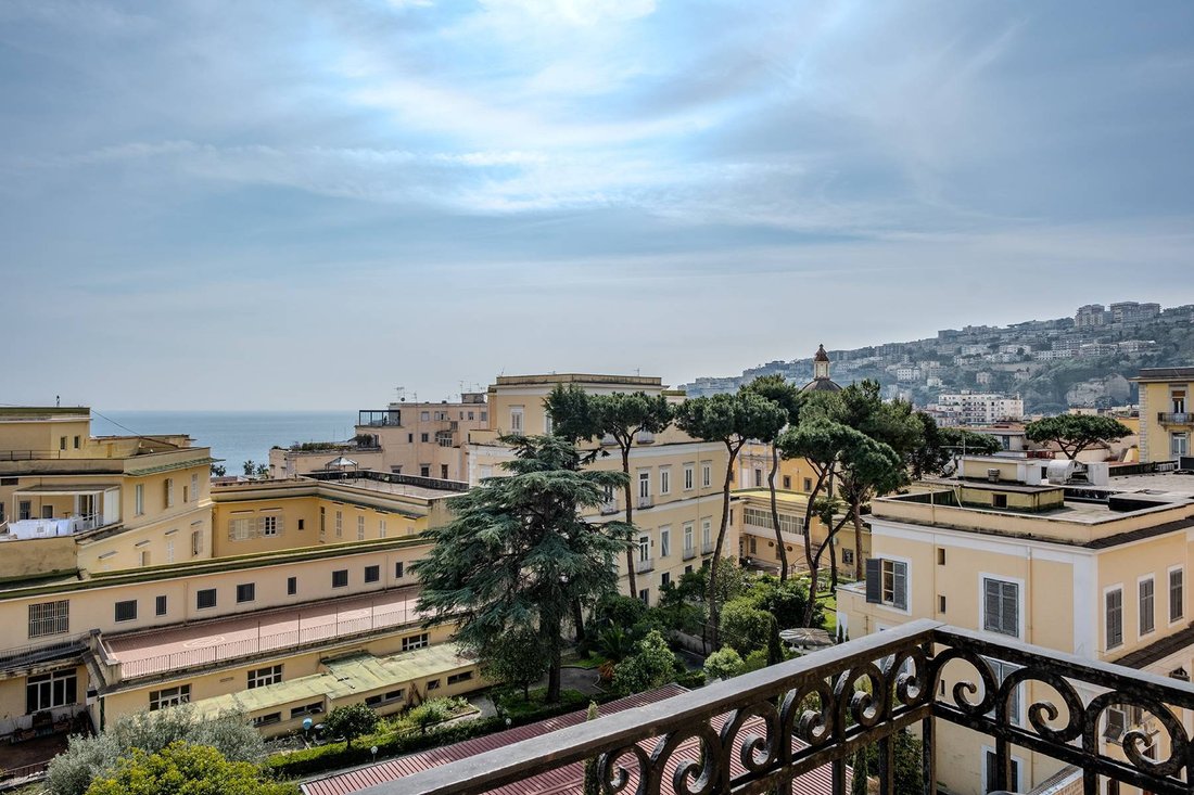 Apartment in Chiaia, Naples, Campania 1 - 17871123