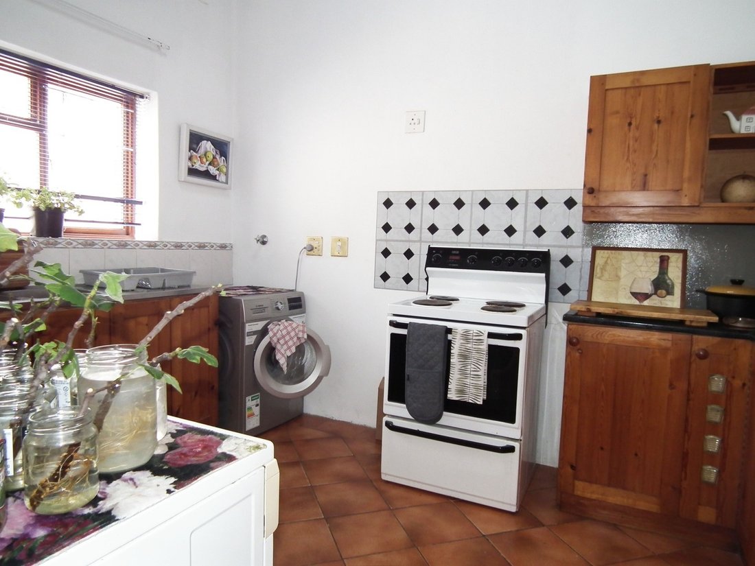 House in Paarl, Groenvlei, Western Cape 4 - 17871112