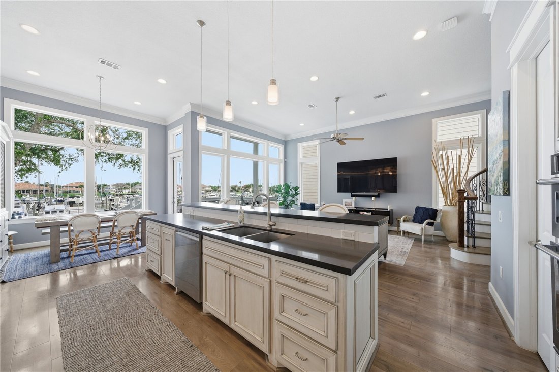 House in Kemah, Texas, United States 4 - 17871081