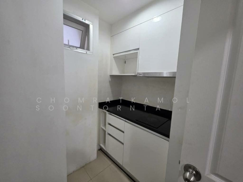 Condo in Huai Khwang, Krung Thep Maha Nakhon, Thailand 5 - 17881681