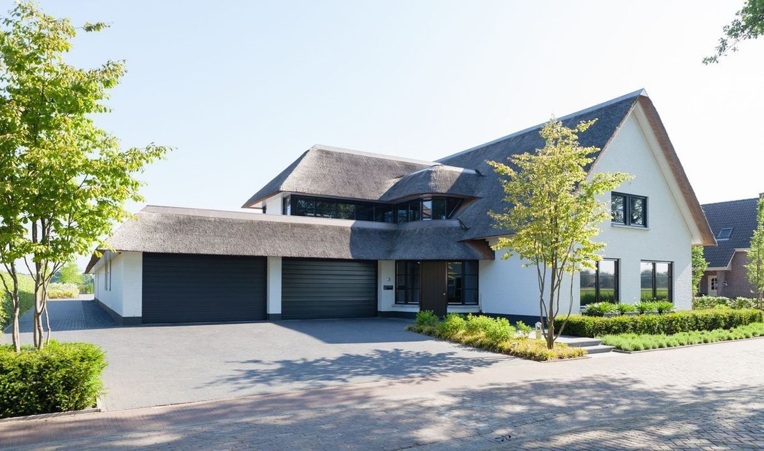 Villa in Kaatsheuvel, North Brabant, Netherlands 1 - 17880293