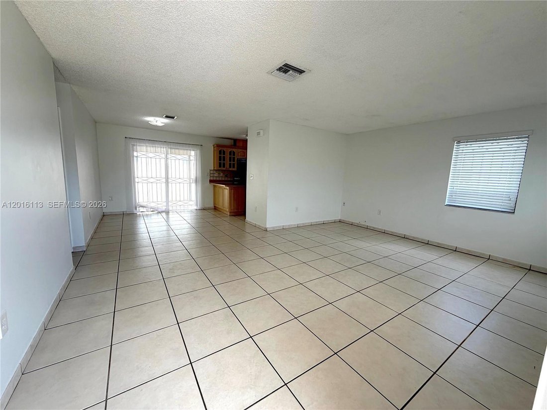 Condo in Miami, Florida, United States 2 - 17882469