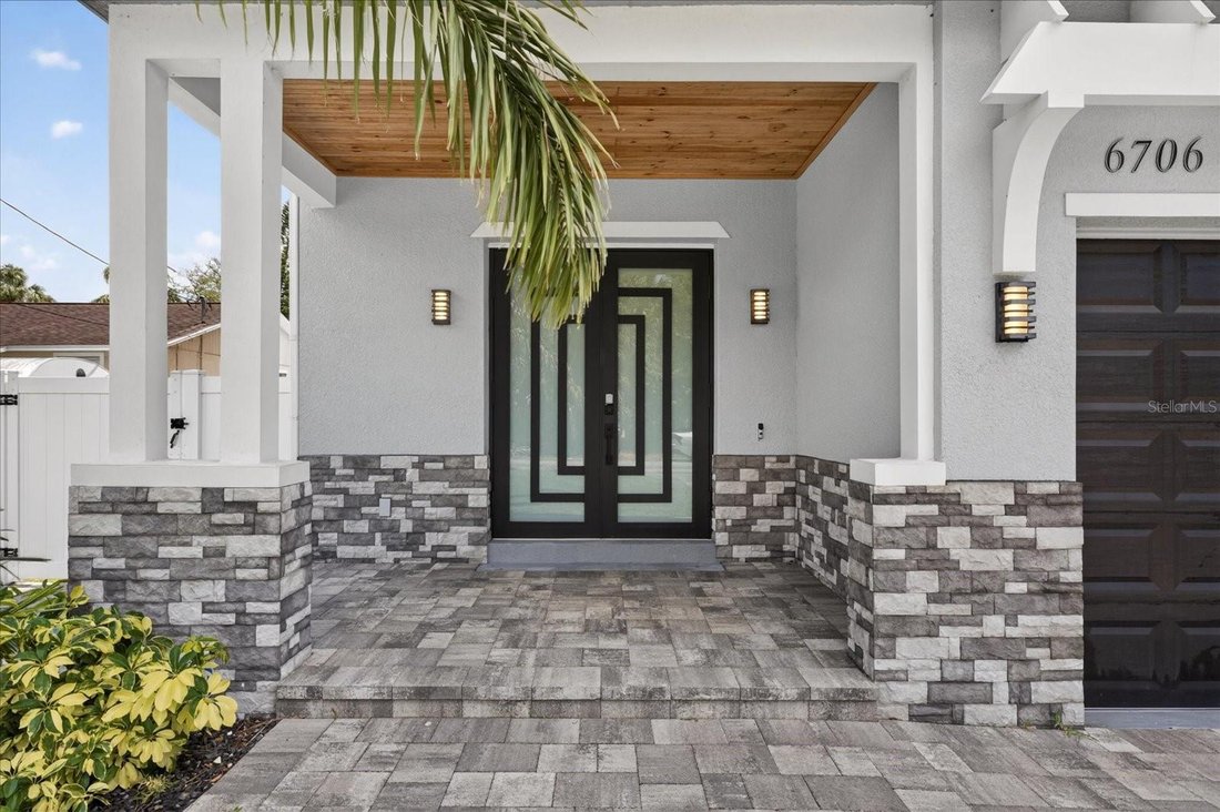 House in Tampa, Florida, United States 5 - 17875199
