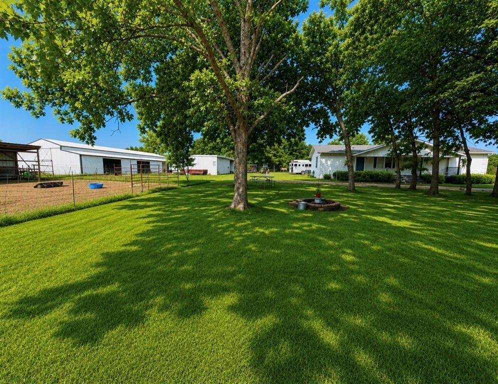 House in Whitesboro, Texas, United States 1 - 17879288