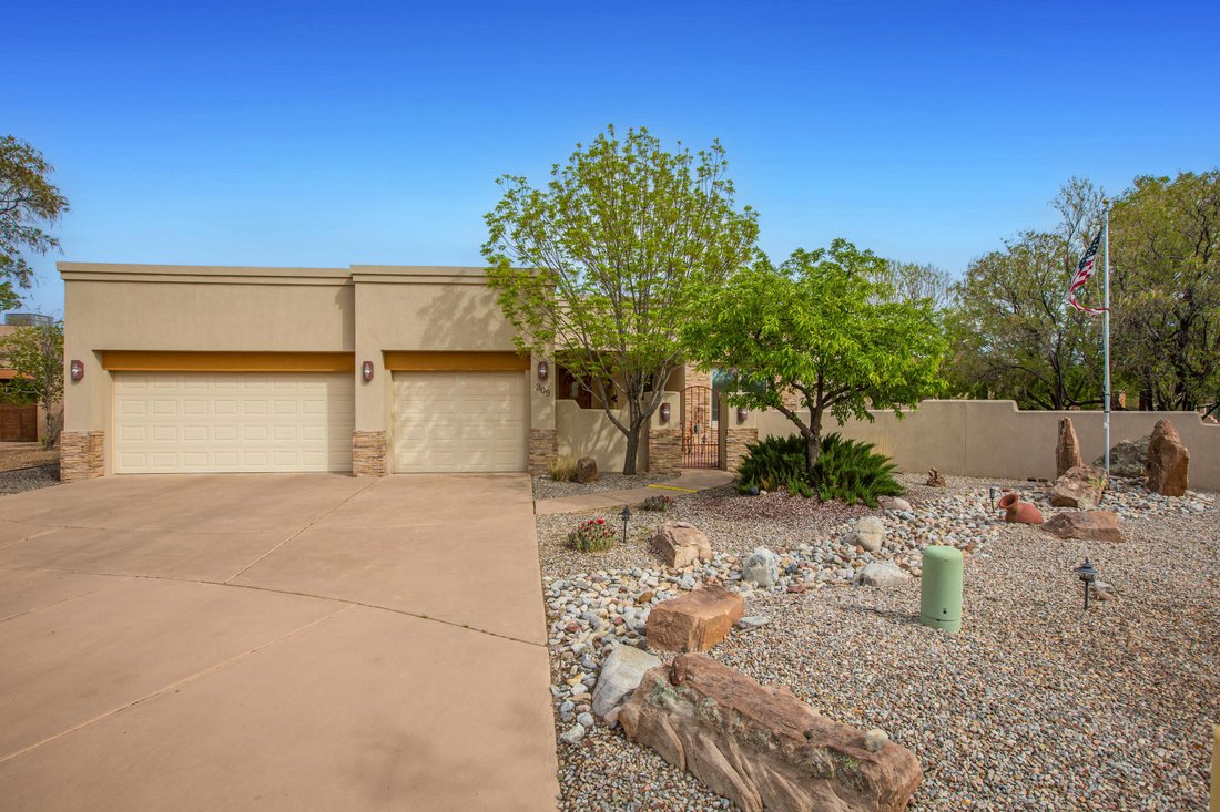 House in Bernalillo, New Mexico, United States 2 - 17874756