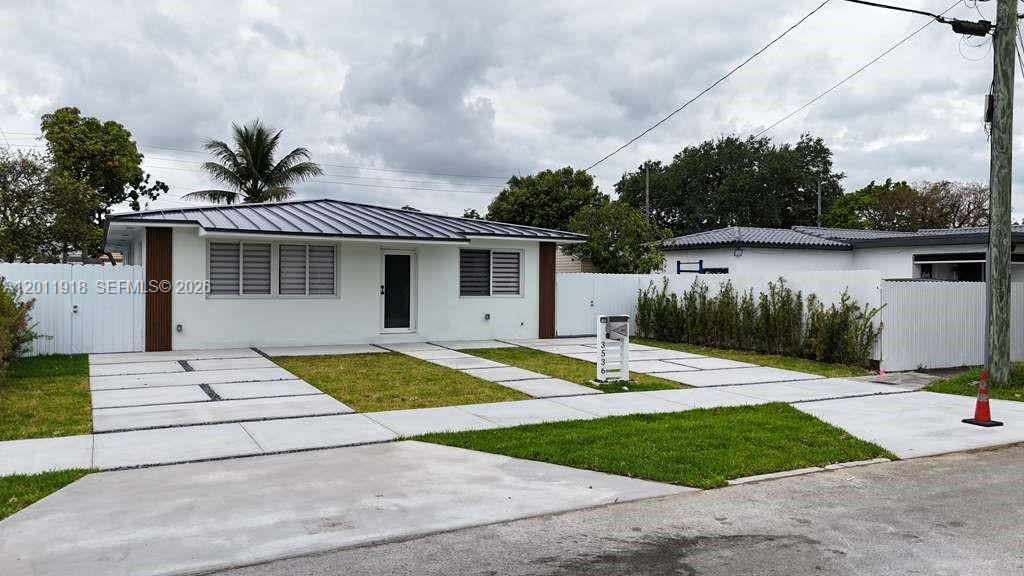 House in Miami, Florida, United States 3 - 17882448