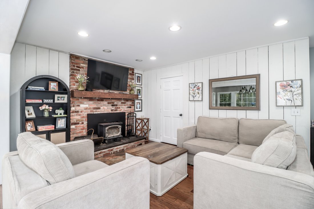 House in Brookfield, Connecticut, United States 5 - 17871310