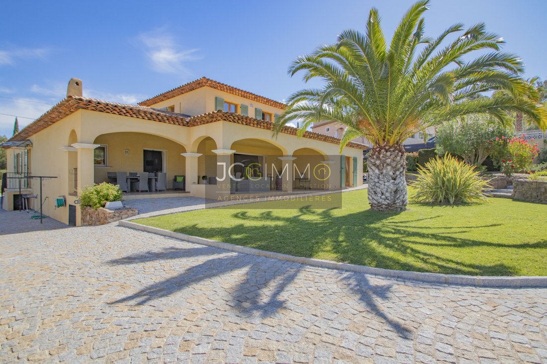 Villa a Hyères, Provenza-Alpi-Costa Azzurra, Francia 2 - 17875650
