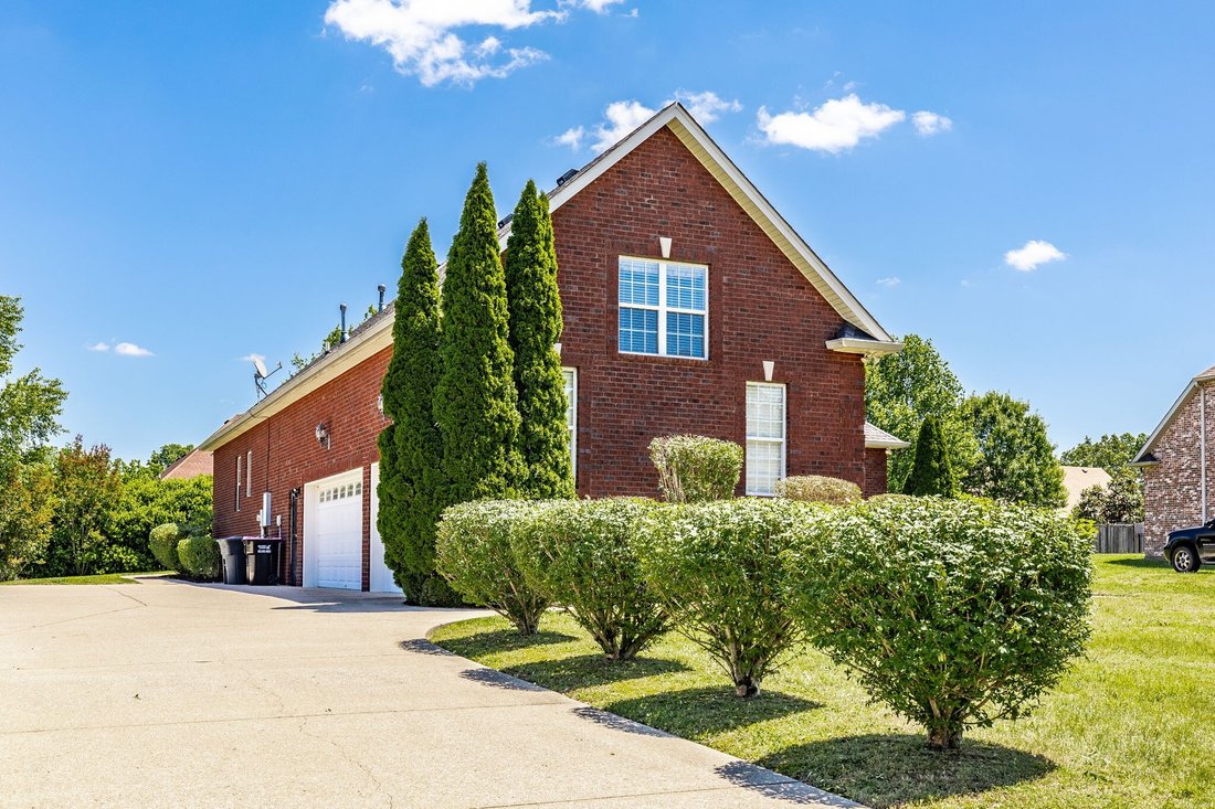 House in Greenbrier, Tennessee, United States 4 - 17876469