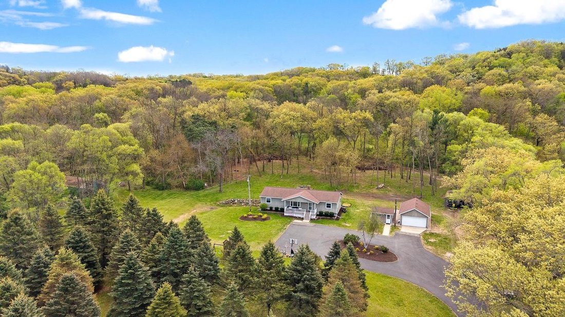 House in Lake Wisconsin, Wisconsin, United States 2 - 17875238