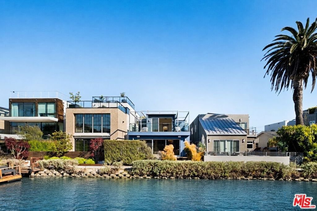 House in Los Angeles, California, United States 2 - 17875656