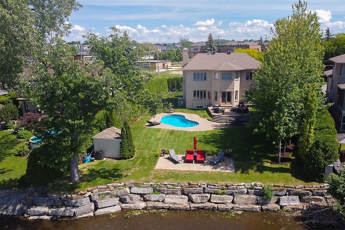 House in Montréal, Quebec, Canada 4 - 17883594
