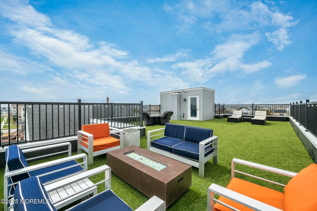 House in Little Egg Harbor Township, New Jersey, United States 3 - 17880764