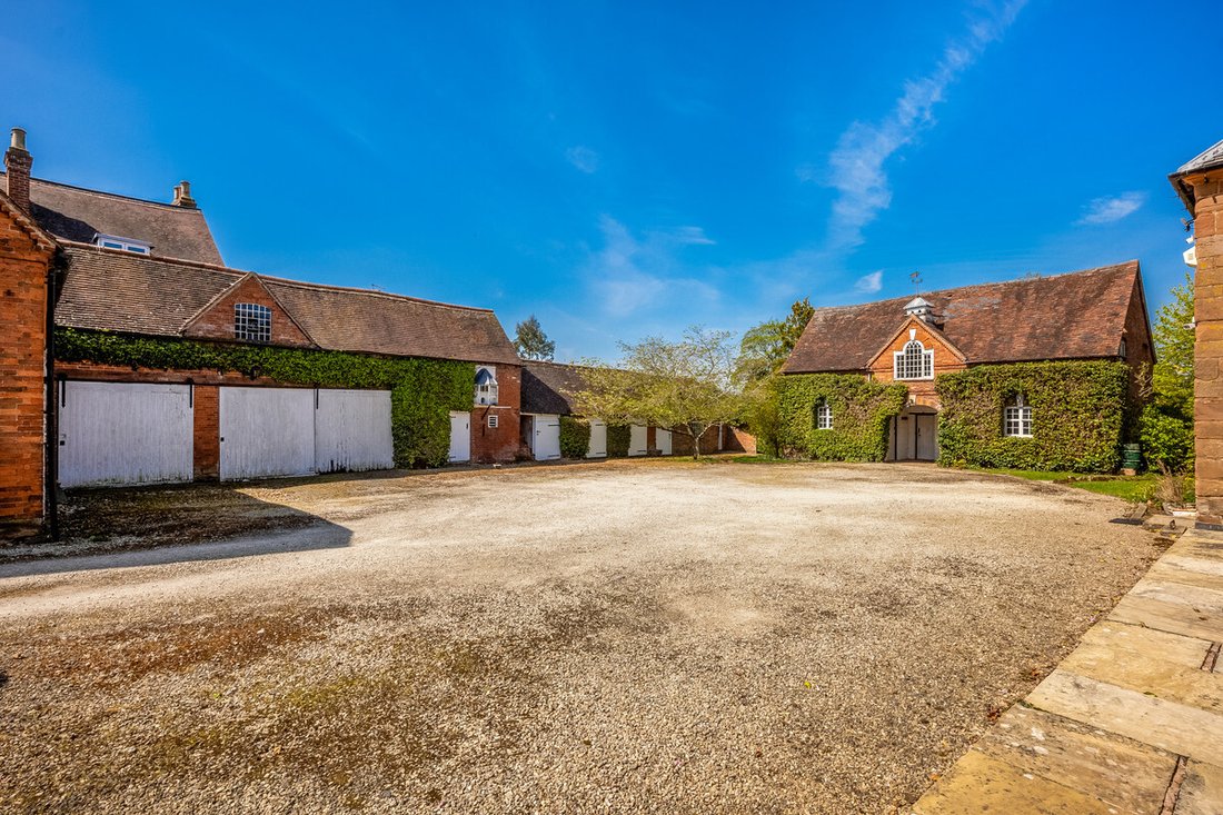 House in Kenilworth, England 4 - 17879093