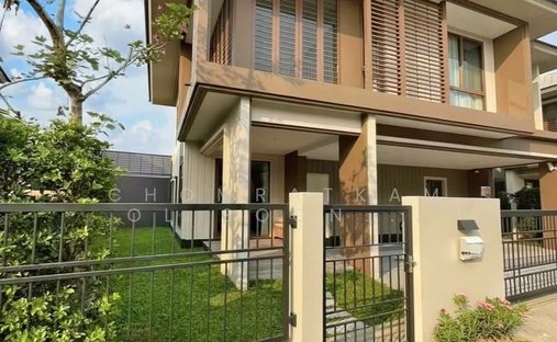 House in Hua Mak, Bangkok, Thailand 1