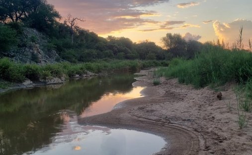 Terreno en Musina, Limpopo, Sudáfrica 1