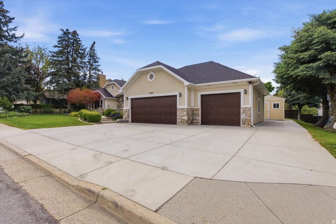 House in Sandy, Utah, United States 4 - 17874051