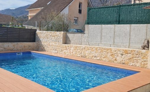 House in Crozet, Auvergne-Rhône-Alpes, France 1