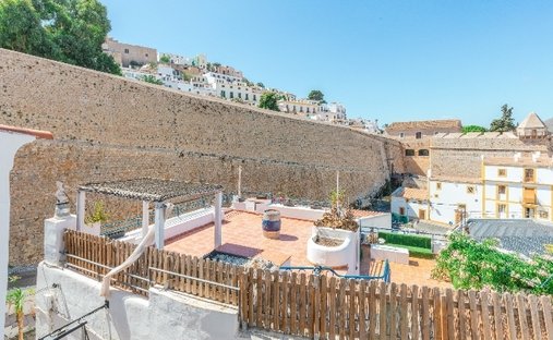 Wohnung in Ibiza, Balearische Inseln, Spanien 1