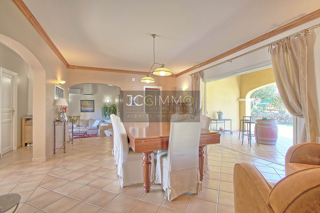 Villa a Hyères, Provenza-Alpi-Costa Azzurra, Francia 5 - 17875650