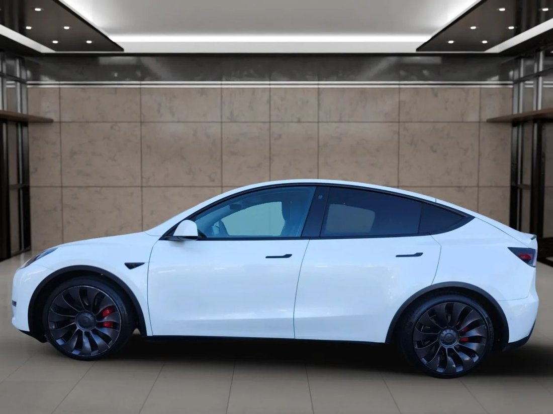 Suv in Fullerton, CA, United States 5 - 17884484