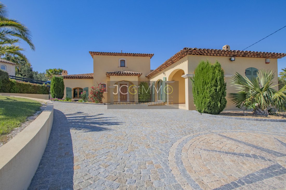 Villa a Hyères, Provenza-Alpi-Costa Azzurra, Francia 3 - 17875650
