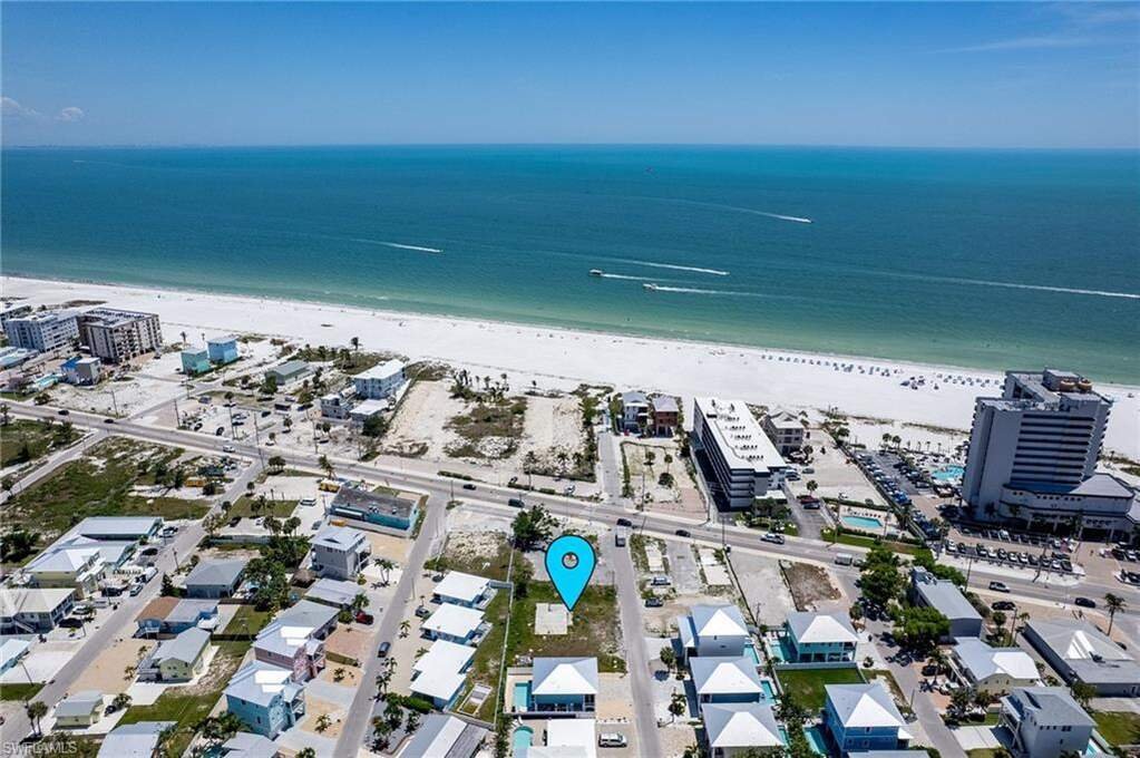 Land in Fort Myers Beach, Florida, United States 1 - 17886696