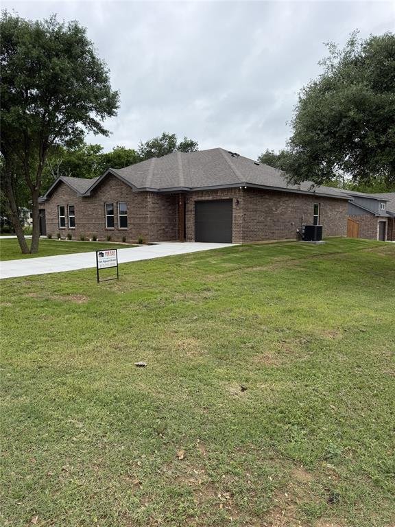 House in Cleburne, Texas, United States 1 - 17882725
