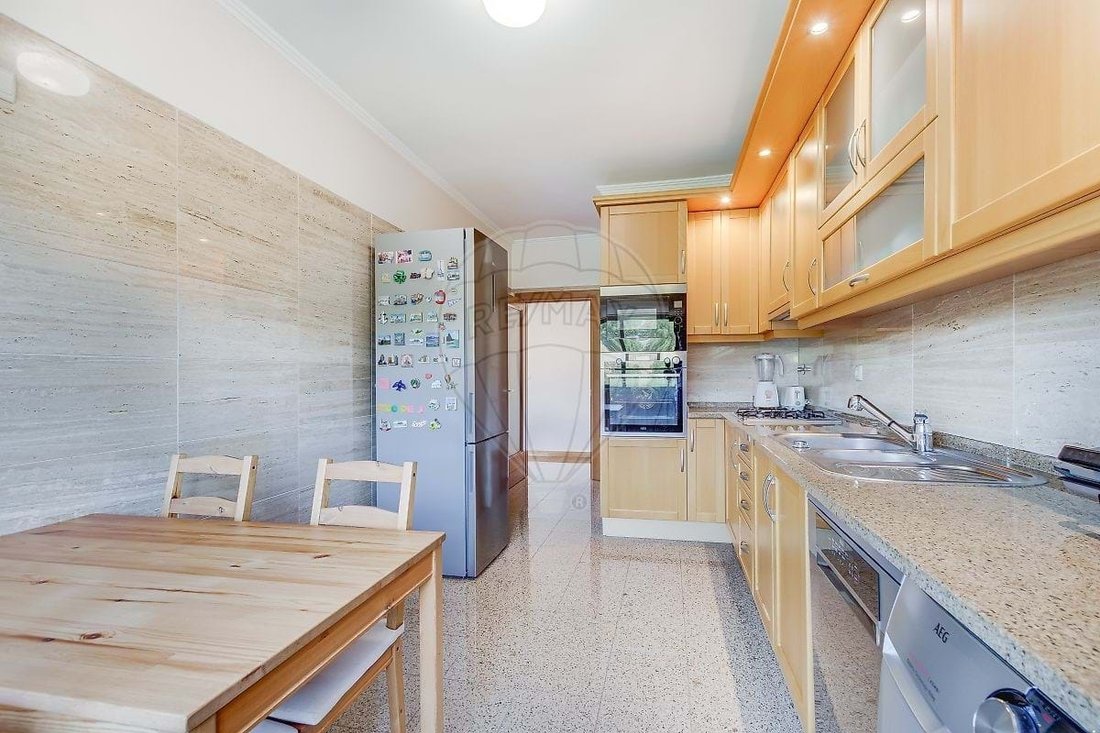 Apartment in Estoril, Cascais e Estoril, Lisbon 4 - 17677574