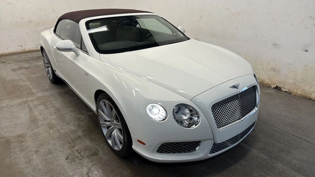 Cabriolet in Chantilly, VA, United States 2 - 17880398