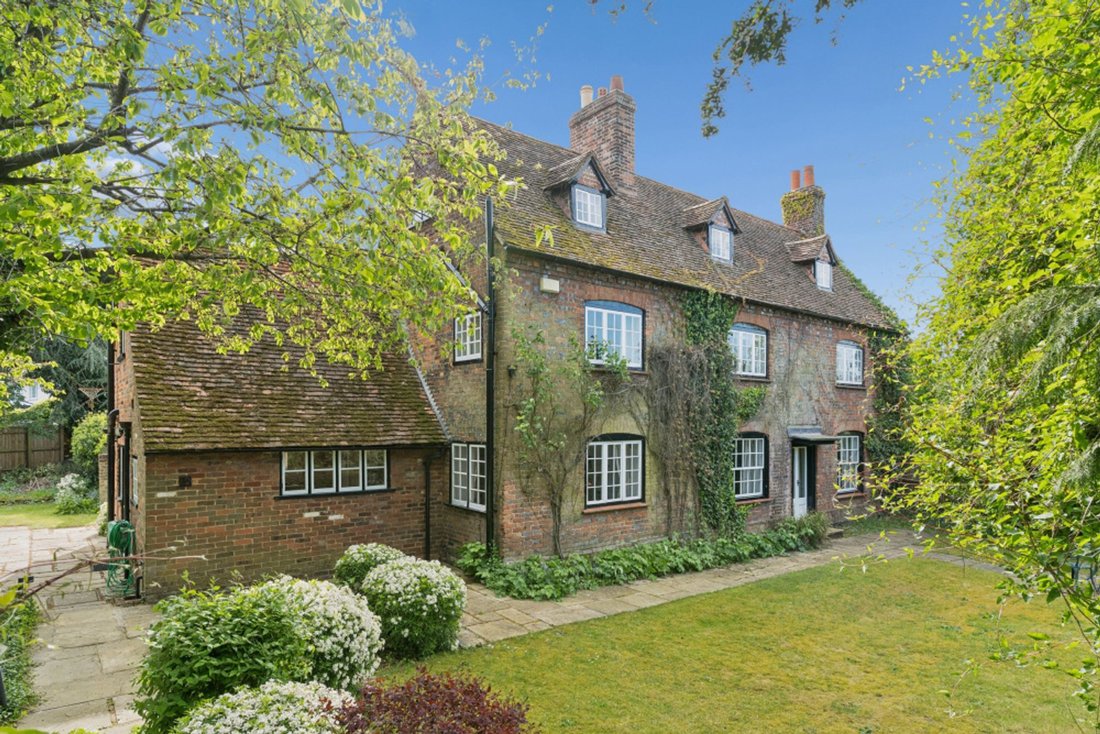 House in Park Street, England 1 - 17884060
