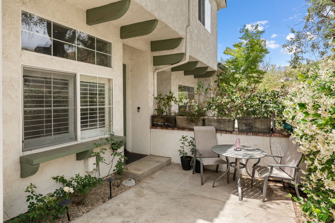 Townhouse in Thousand Oaks, California, United States 5 - 17871455