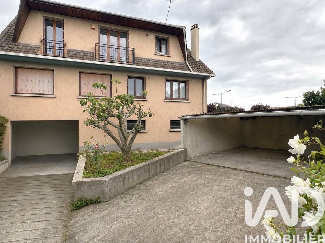 House in Village Parisien, Drancy, France 1 - 17884830