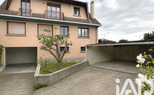 House in Village Parisien, Drancy, France 1