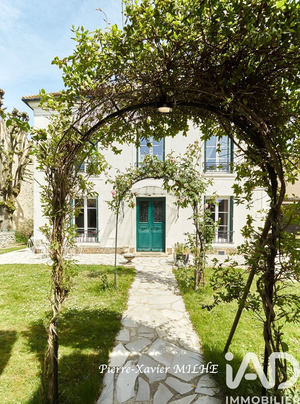 House in Les Alluets-le-Roi, Ile-de-France, France 3 - 17884683