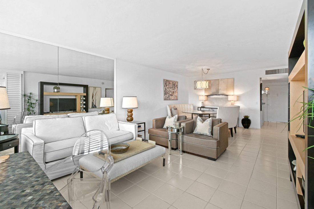 Co Op in Palm Beach, Florida, United States 5 - 17879609